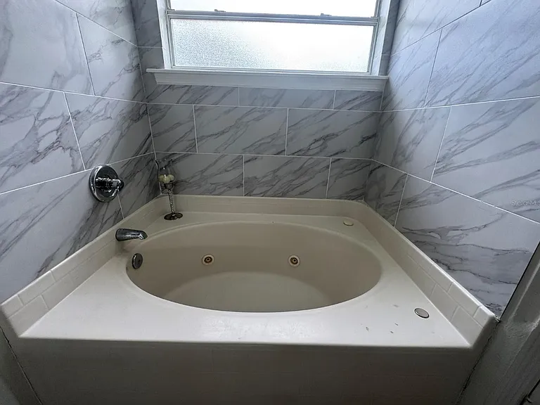 454 Cardinal Ct — Photo 10