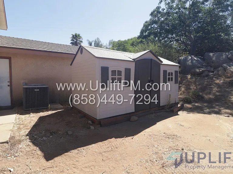 15436 Las Manzanitas Rd — Photo 29