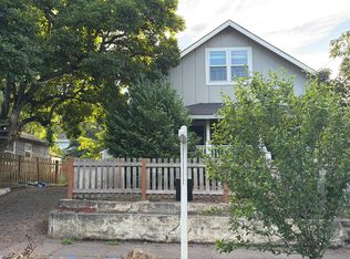 131 SE 74th Ave, Portland, OR 97215