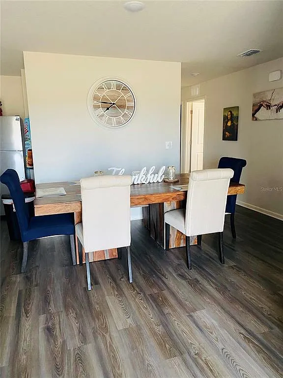 3 bed, 2.0 bath, 1259 sqft, $1,850 — Photo 3