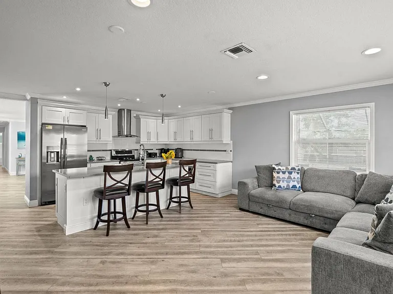 2710 Silver King Way — Photo 8