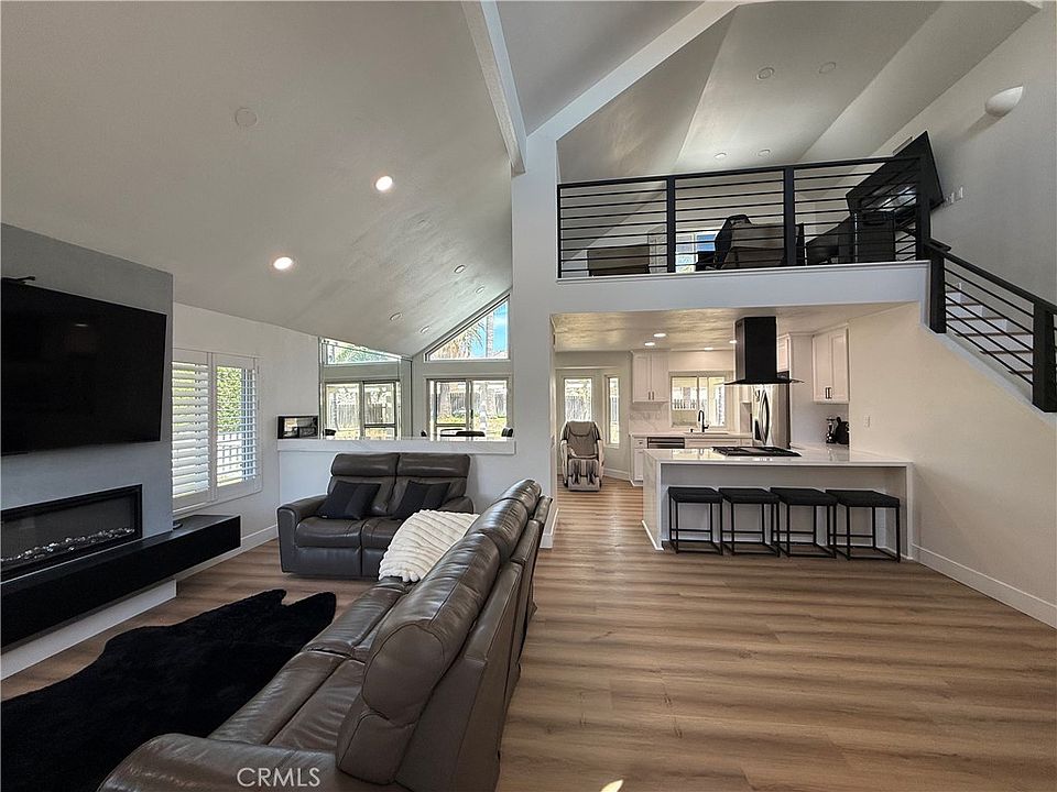 1st image of 3038 Chablis Ave