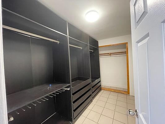 2nd image of 3242 Cambridge Ave #1A