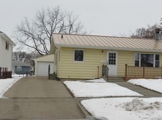 1516 N 14th St, Bismarck, ND 58501