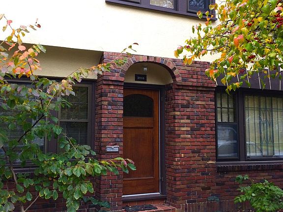 2908 Entrance