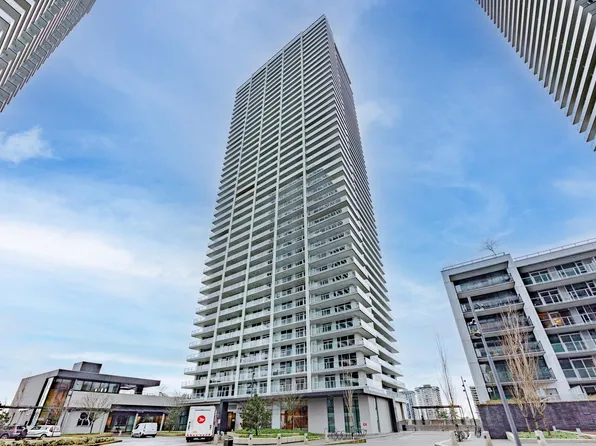 3833 Evergreen Pl #605, Burnaby, BC V3J 0M2