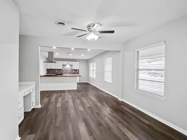 6421 Teluco St — Photo 7
