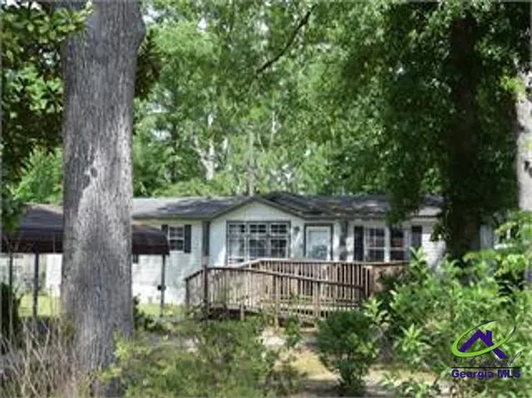 402 5th Ave, Bonaire, GA 31005