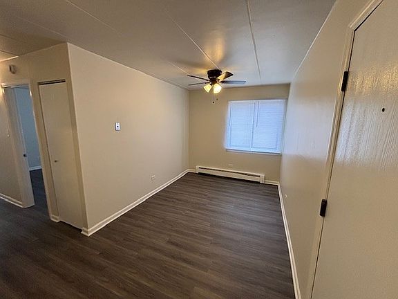 3rd image of 14049 Kilpatrick Ave #2N