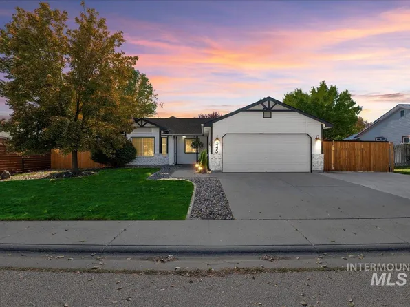 545 Sawtooth St, Mountain Home, ID 83647