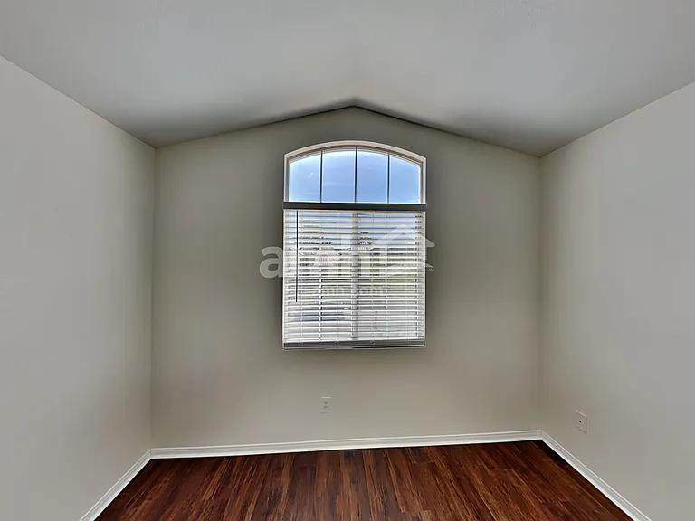 8100 Kentshire Dr — Photo 19