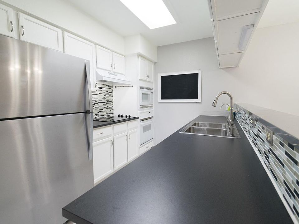 1st image of 7511 Holly Hill Dr #111