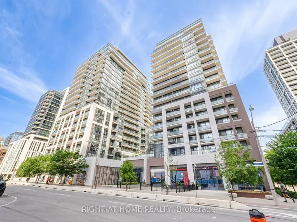460 Adelaide St E #632, Toronto, ON M5A 0E7