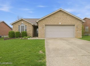 319 Park Ridge Dr, Mount Washington, KY 40047