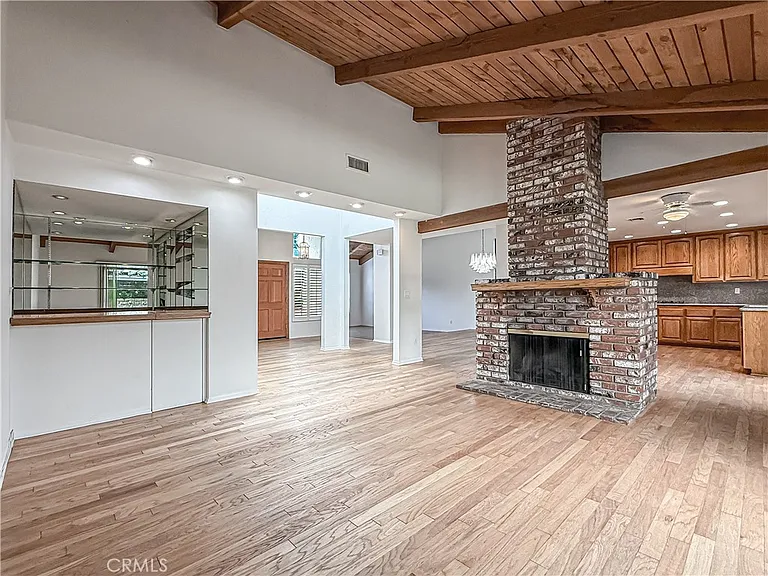 9201 Paso Robles Ave — Photo 17