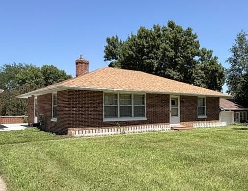 1st image of 830 6th St