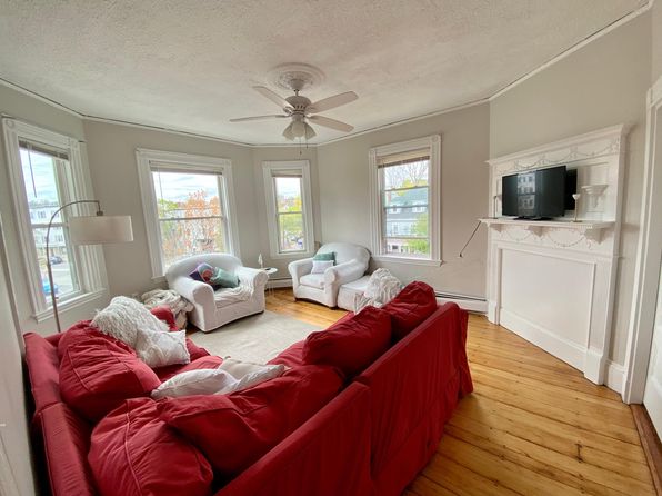 27 Hurd Rd APT 5