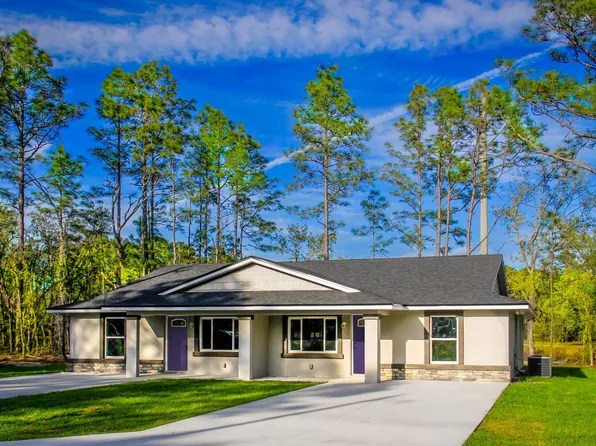 9511 N Travis Dr, Dunnellon, FL 34434