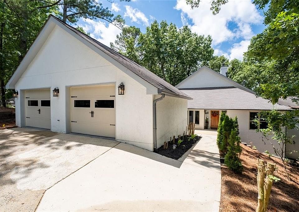 1st image of 145 Mount Shasta Ln