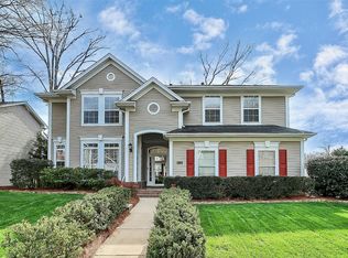 6725 Charter Hills Rd, Charlotte, NC 28277