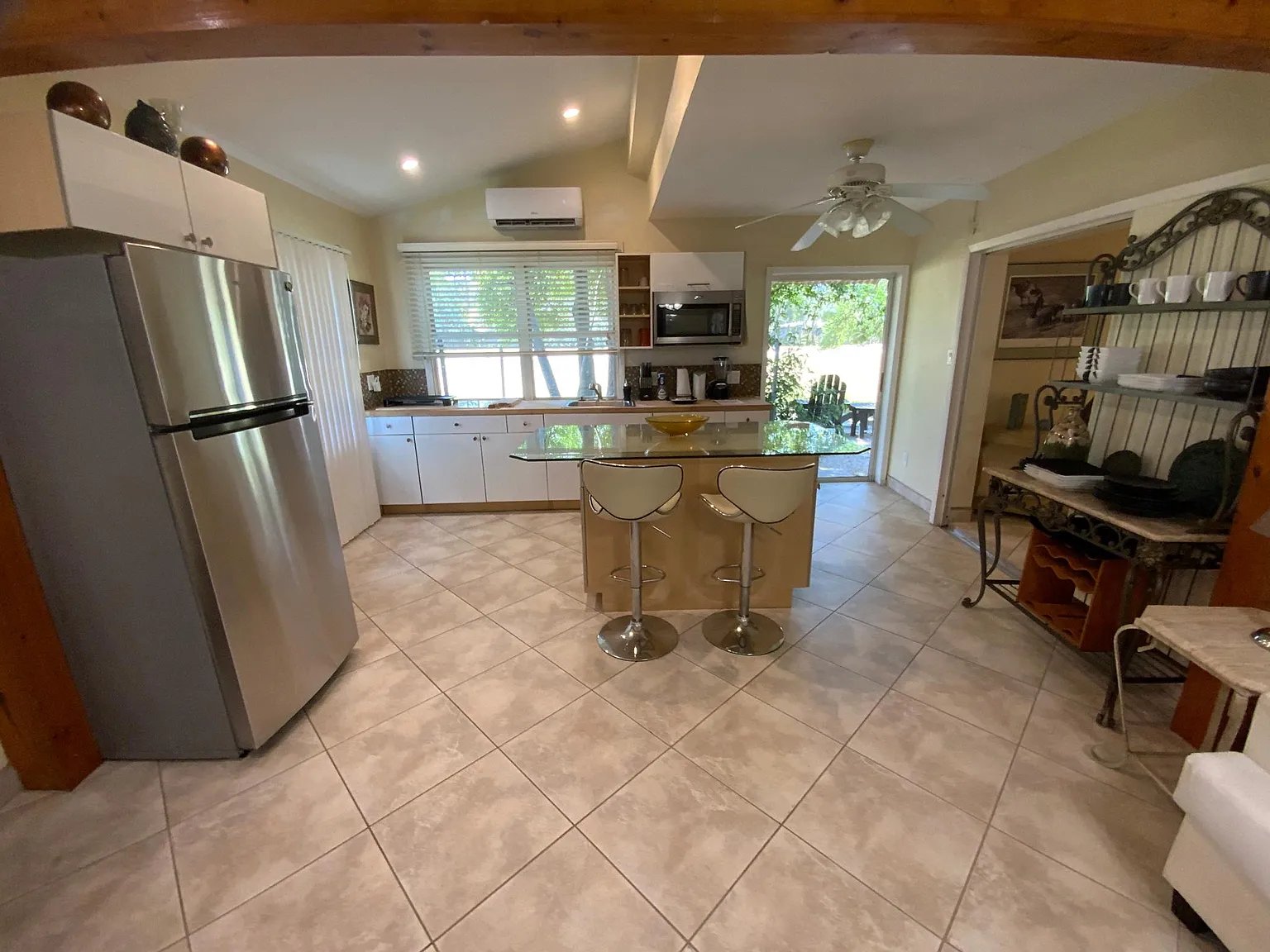 2642 Nancy St — Photo 2