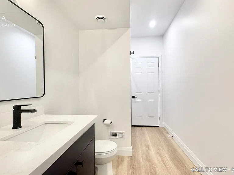823 Stirling Ave S #4 — Photo 13