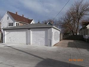 5th image of 122 N 15th Ave