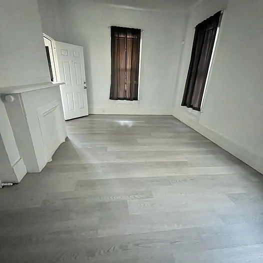 205 S Grove St #4 — Photo 3