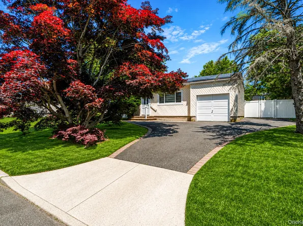 15 Edwin Avenue, Patchogue, NY 11772