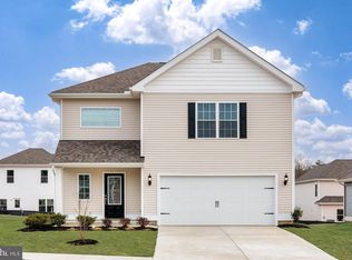 17086 Rollins Rd, Bowling Green, VA 22427