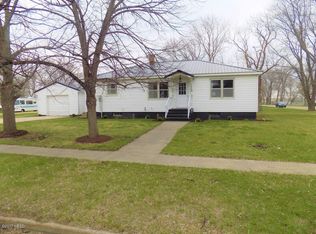 611 State Ave E, Estelline, SD 57234