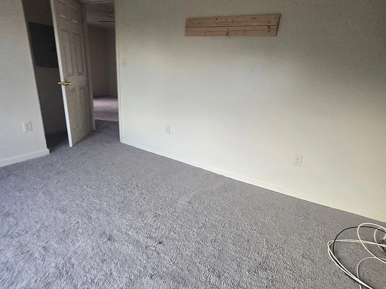 635 E Willow St #4 — Photo 16