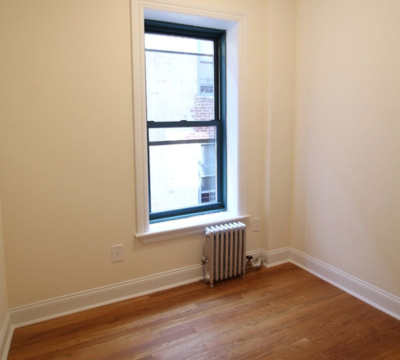 1st image of 270 6th Ave APT 24