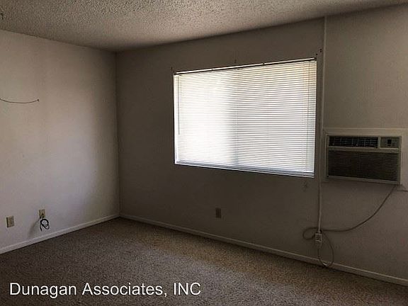 3rd image of 607 N Alameda St APT B