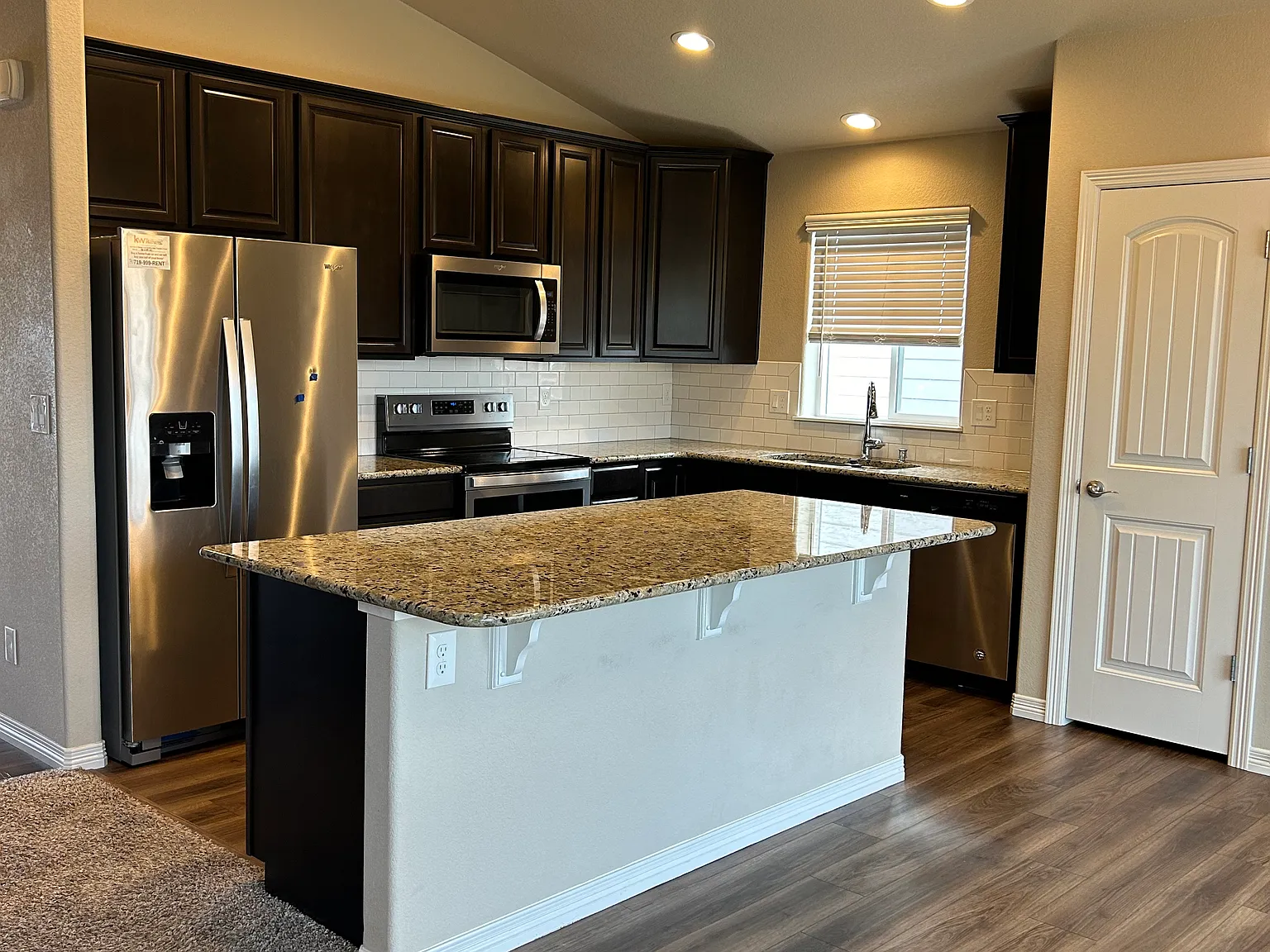10732 Yuba Dr — Photo 3