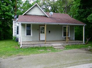 302 W Howard St, Waveland, IN 47989