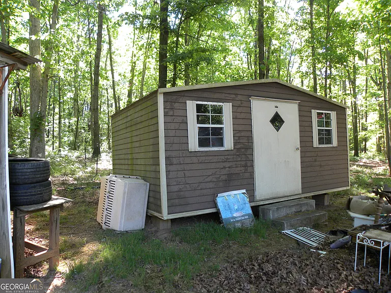 2627 Cole Rd — Photo 15