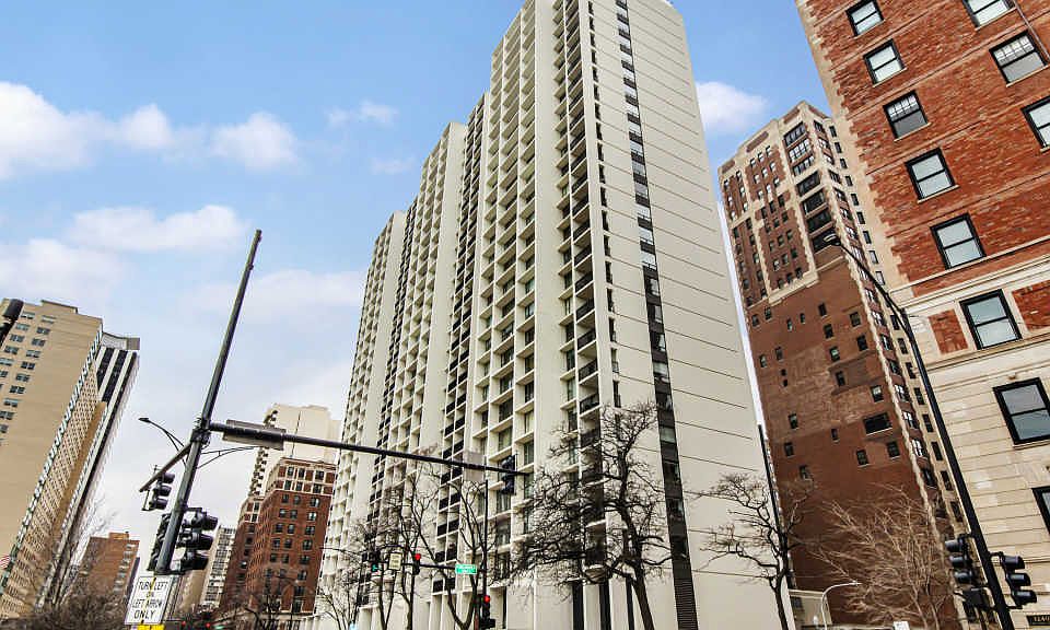 1st image of 3200 N Lake Shore Dr APT 408