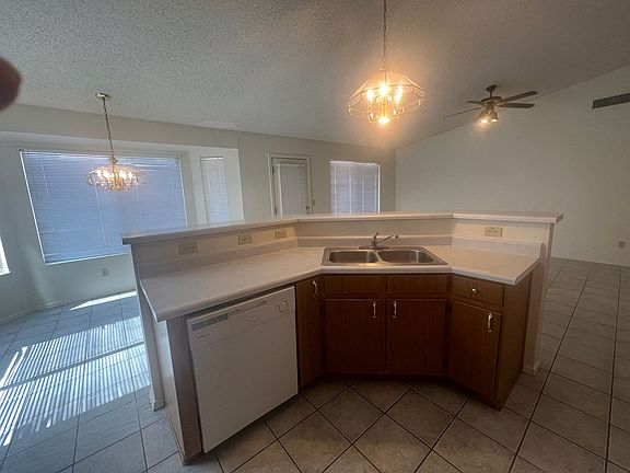5th image of 9721 E Bennett Dr