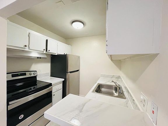 2nd image of 1500 N Congress Avenue #C-18