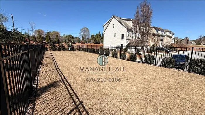2558 Village Park Bnd — Photo 40