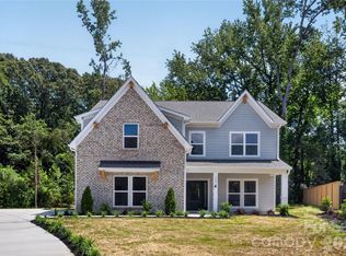 2316 Chateau Ct, Matthews, NC 28105