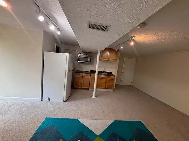 1912 Prelude Dr — Photo 5