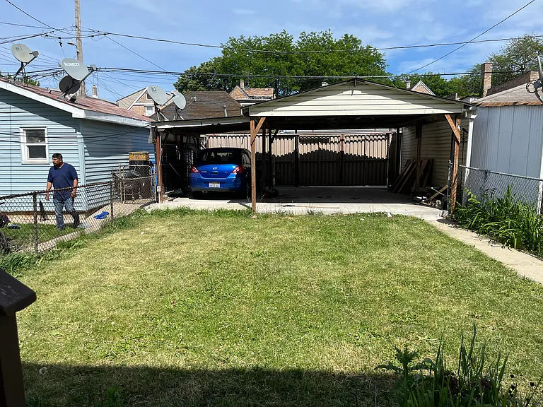 2209 N Keeler Ave #2 — Photo 6