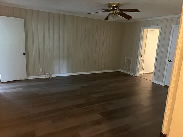 709 Prince Ave — Photo 3