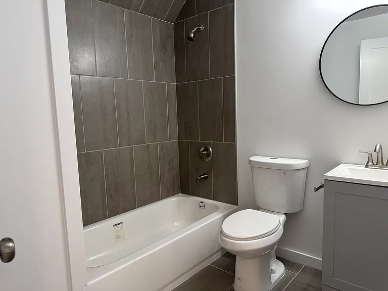 4434 Fulton St #9 — Photo 4