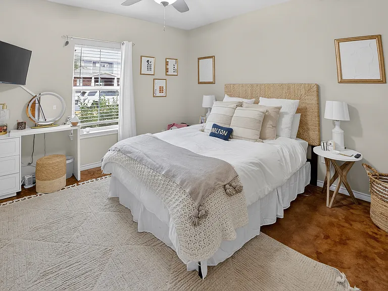 3136 Merida Ave — Photo 18