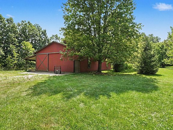 3rd image of 10599 Fleming Rd