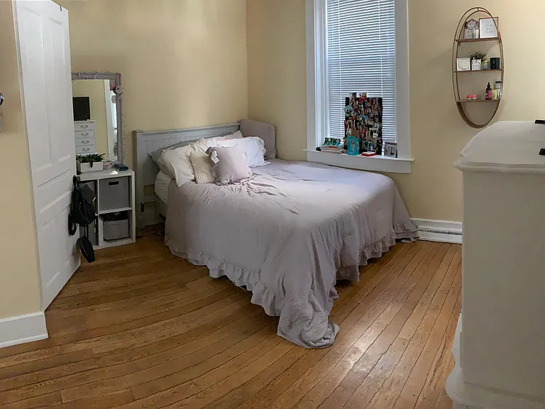 1009 Paradrome St — Photo 6