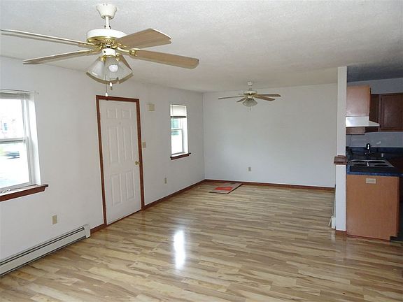 5th image of 1030 Hudson Ave